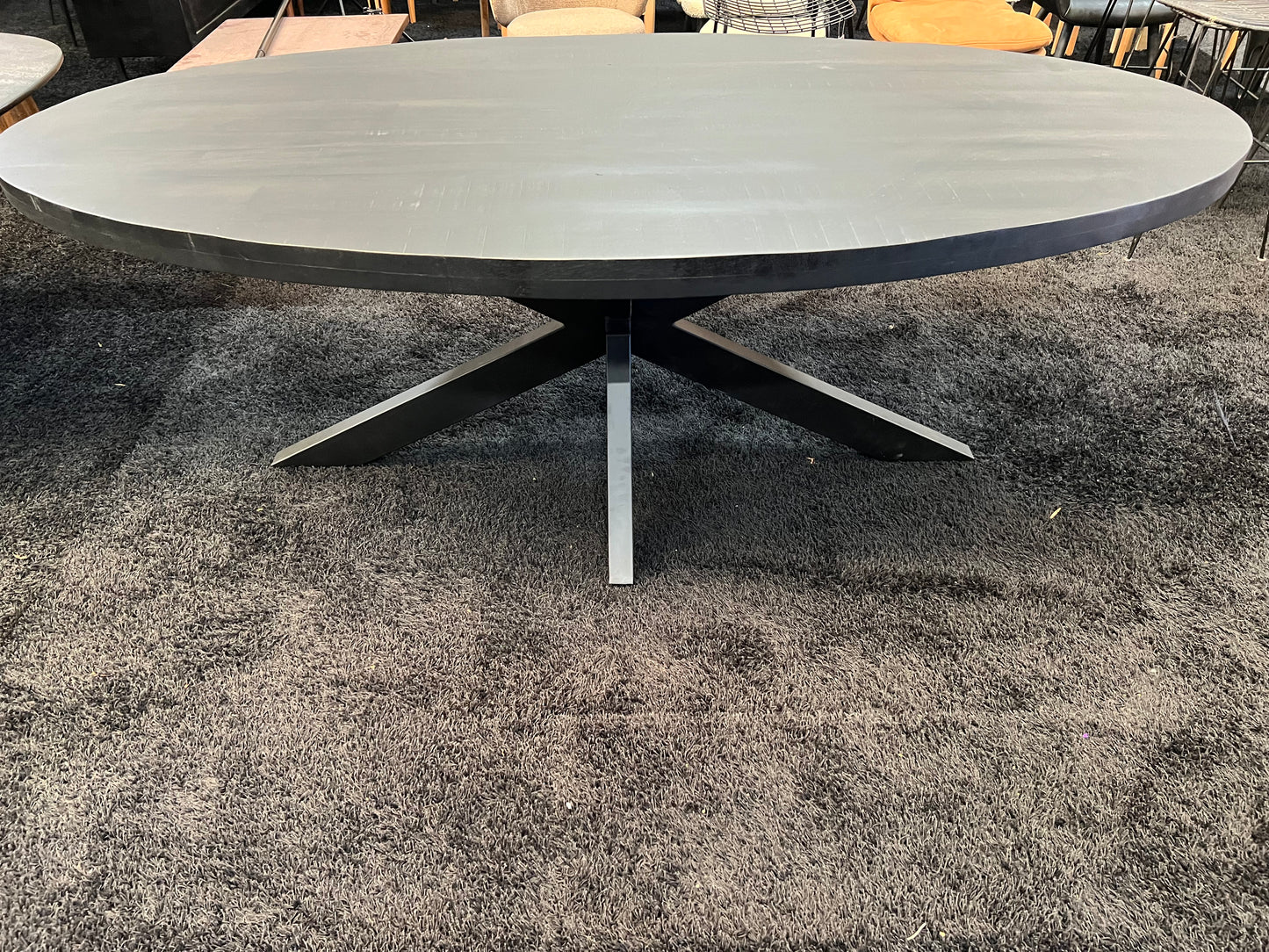 Eettafel Savoire Ovaal Zwart 220cm Mangohout