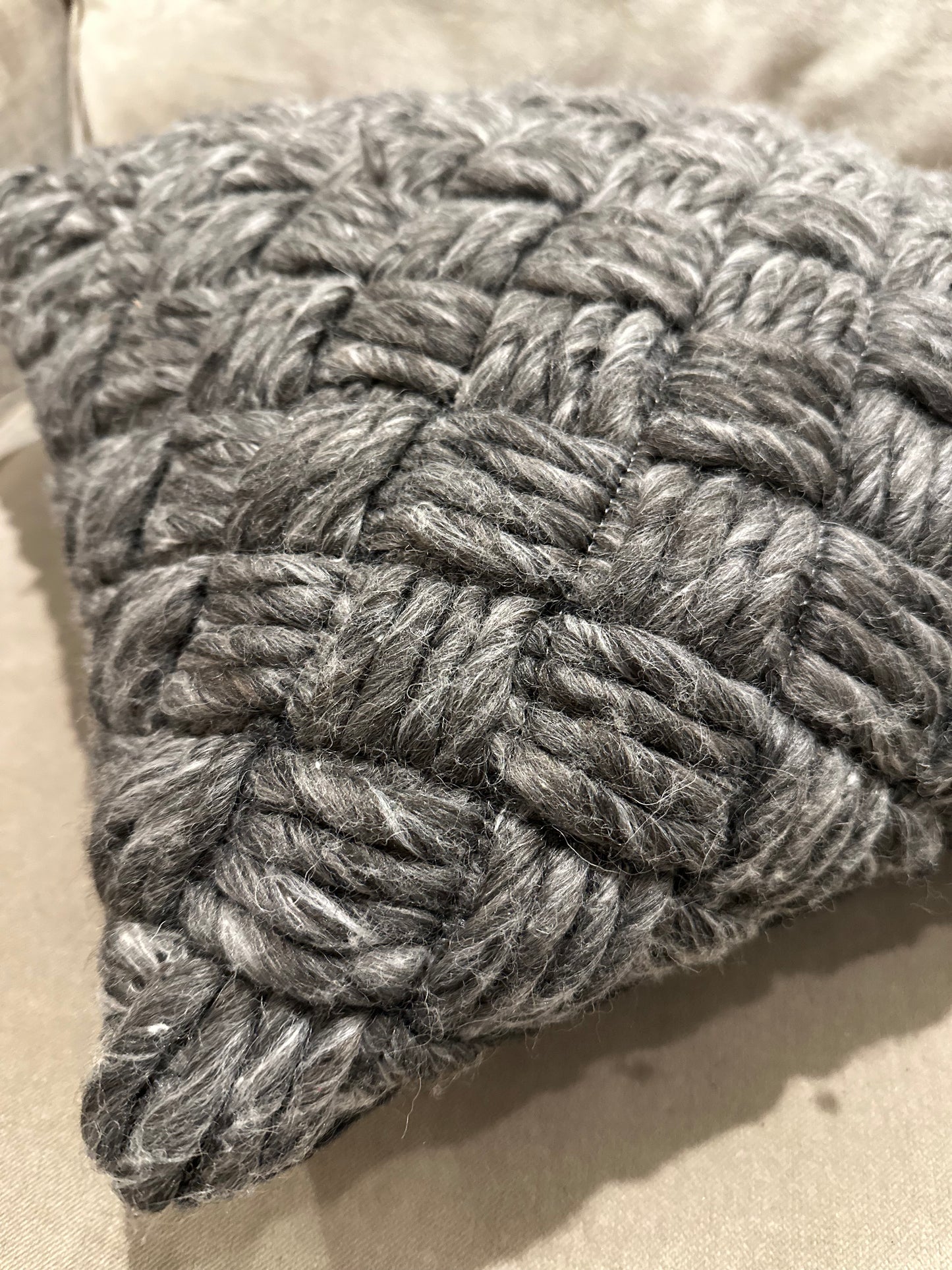 Sierkussen handgeweven wol grijs