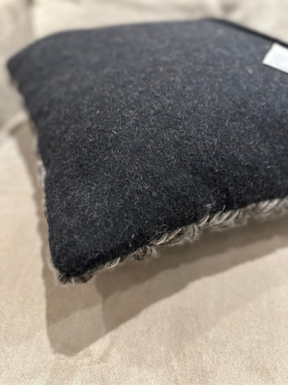 Sierkussen handgeweven wol antraciet