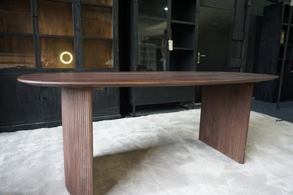 Eettafel Ovaal Bruin 200cm - Mangohout (Showmodel)