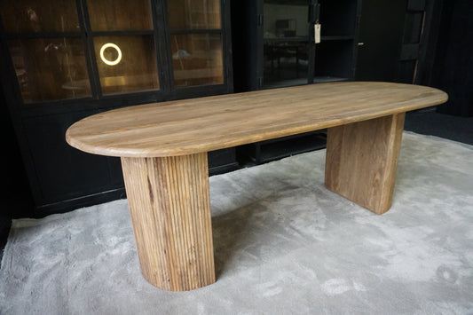 Eettafel ovaal Naturel 215 cm – Mangohout (Showmodel)