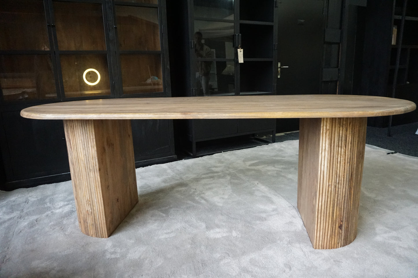 Eettafel ovaal Naturel 215 cm – Mangohout (Showmodel)