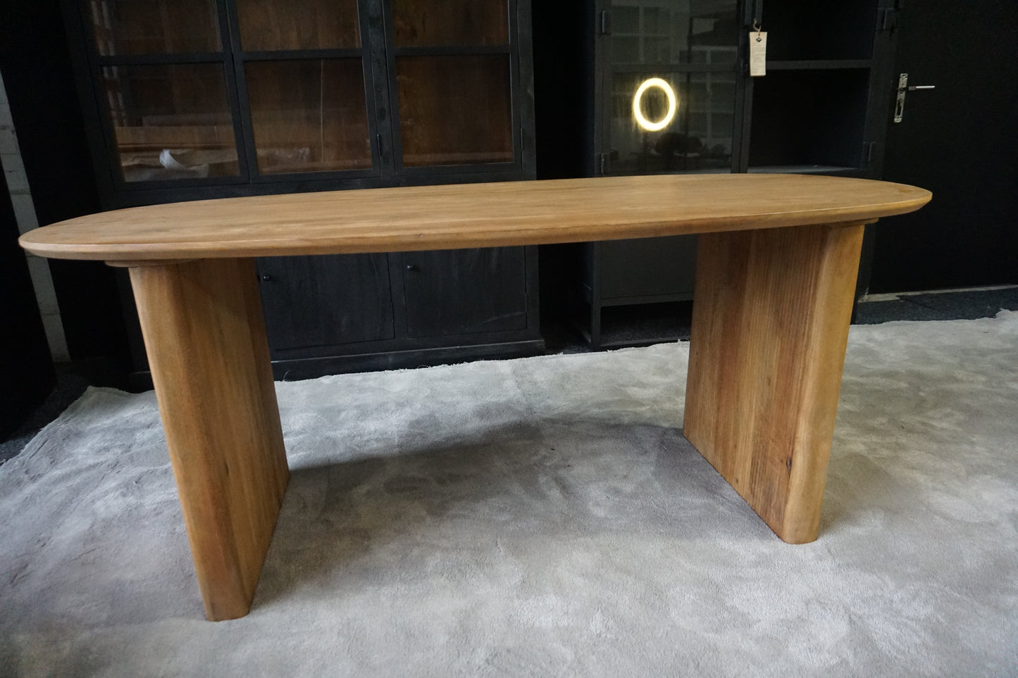 Eettafel Ovaal Naturel 180 cm – Mangohout (Showmodel)